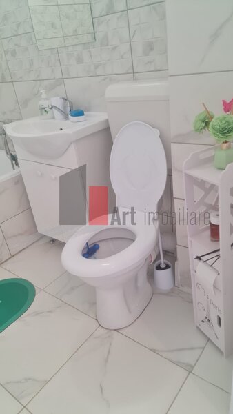 1 Decembrie 1918- Apartament cu 2 camere de vanzare-Titan-Theodor Pallady